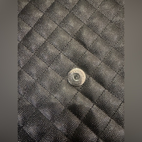 Saint Laurent Large Envelope Calfskin Leather shoulder Bag - Picture 6 of 12